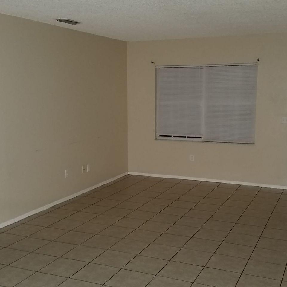 5 cedar front door20180206 28928 r21rn9
