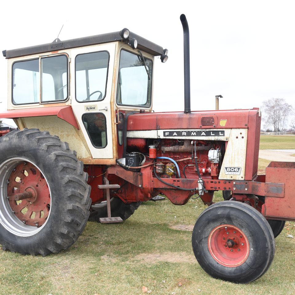 Farmall 806
