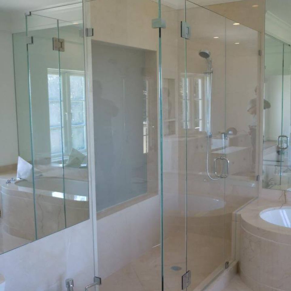 Shower enclouser picture 10