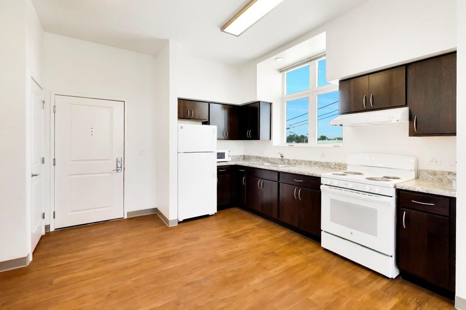 Brush hill apartments (8)