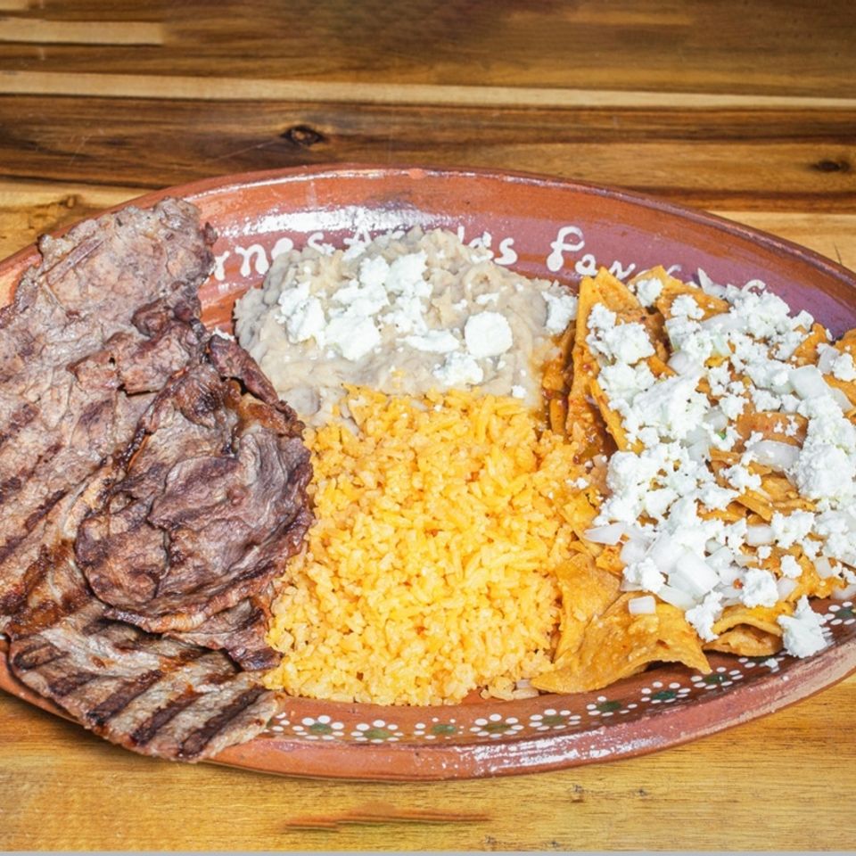 Chilaquiles con bistek