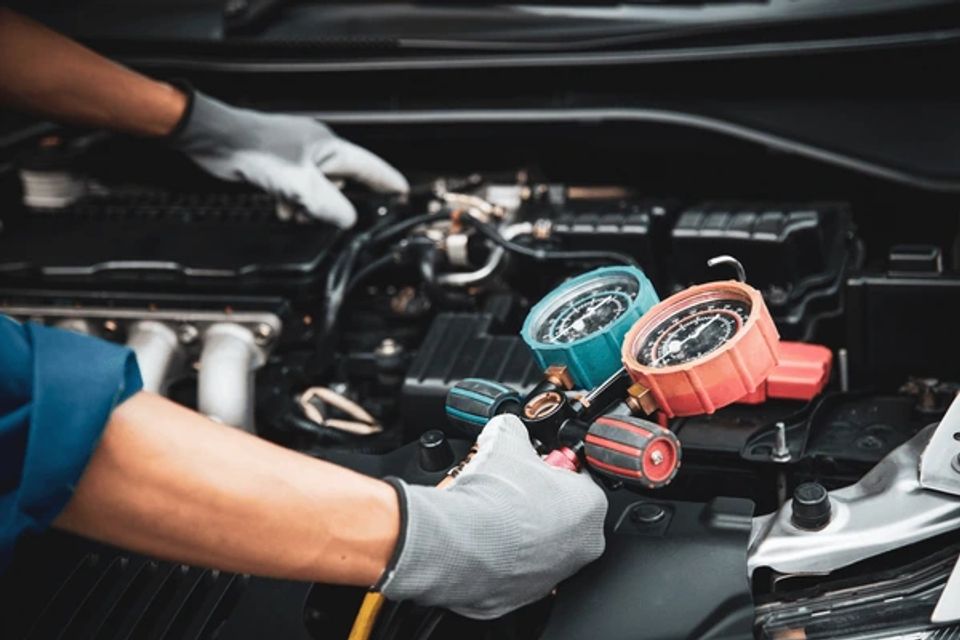 Car care maintenance service hand 600nw 2374729075