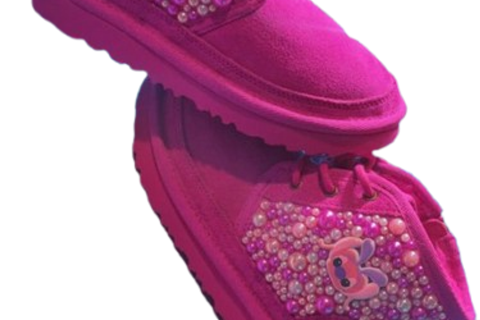 Girlscustompinkugs removebg preview