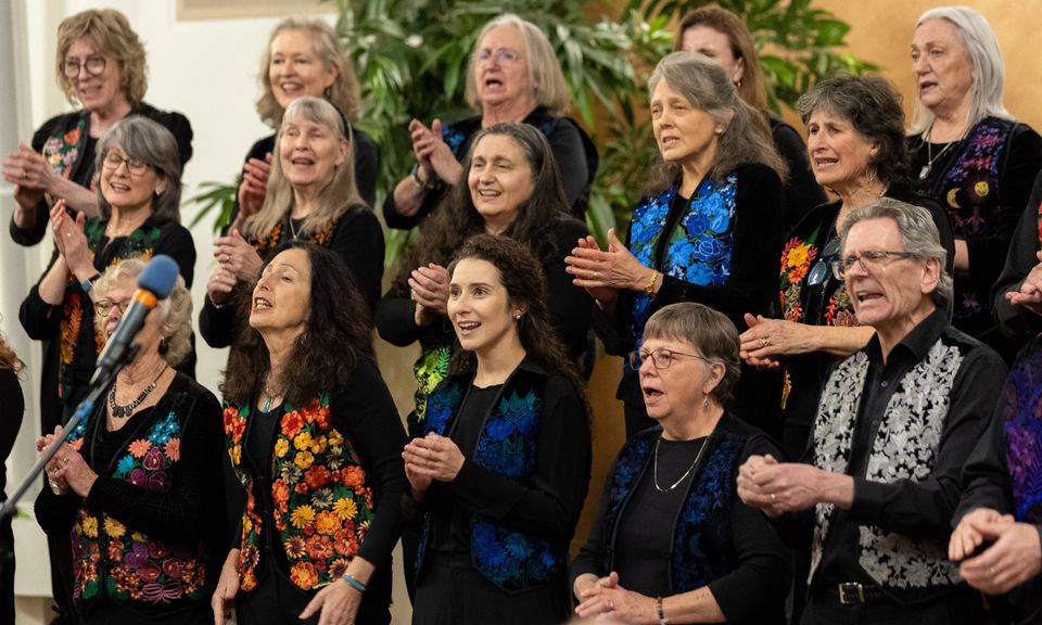 Nov 22 halalisa singers