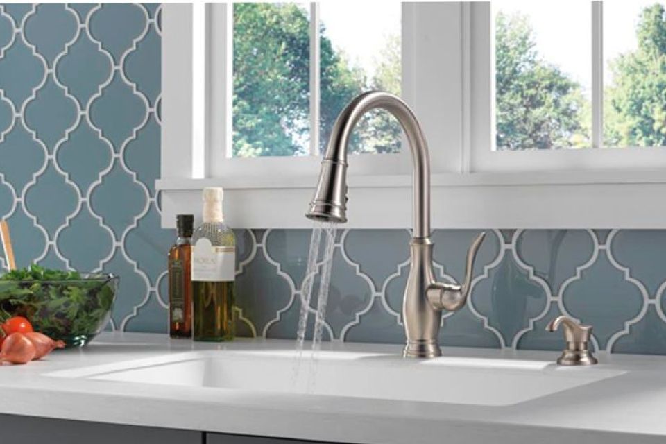 Glass mossaic tile backsplash kitchen sink acc6 dp18 208083