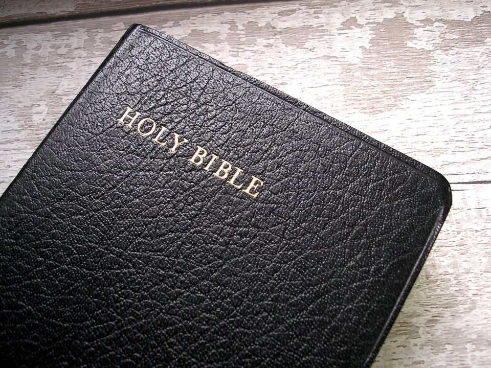 Bible g5fc28b936 1920