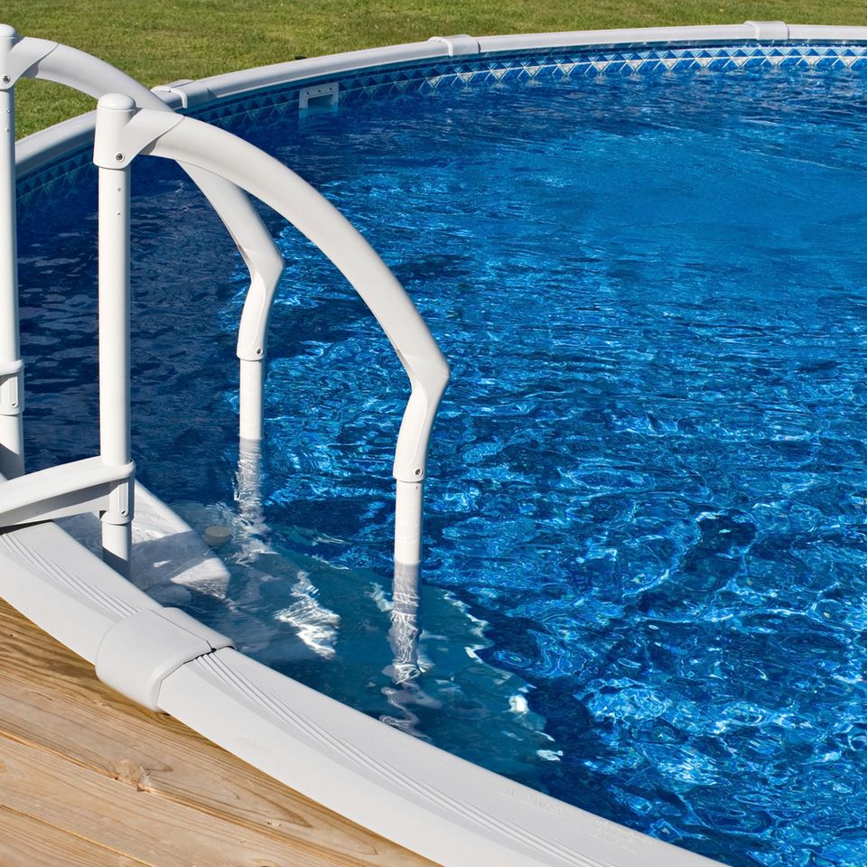Above ground pool20170720 19308 n4od1r