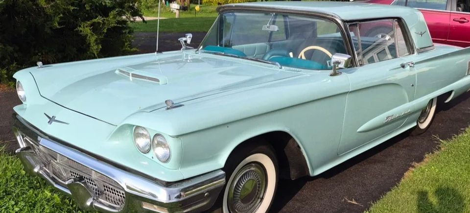 1960 Thunderbird, Kauffman Bros. Auctions, Brogue, PA