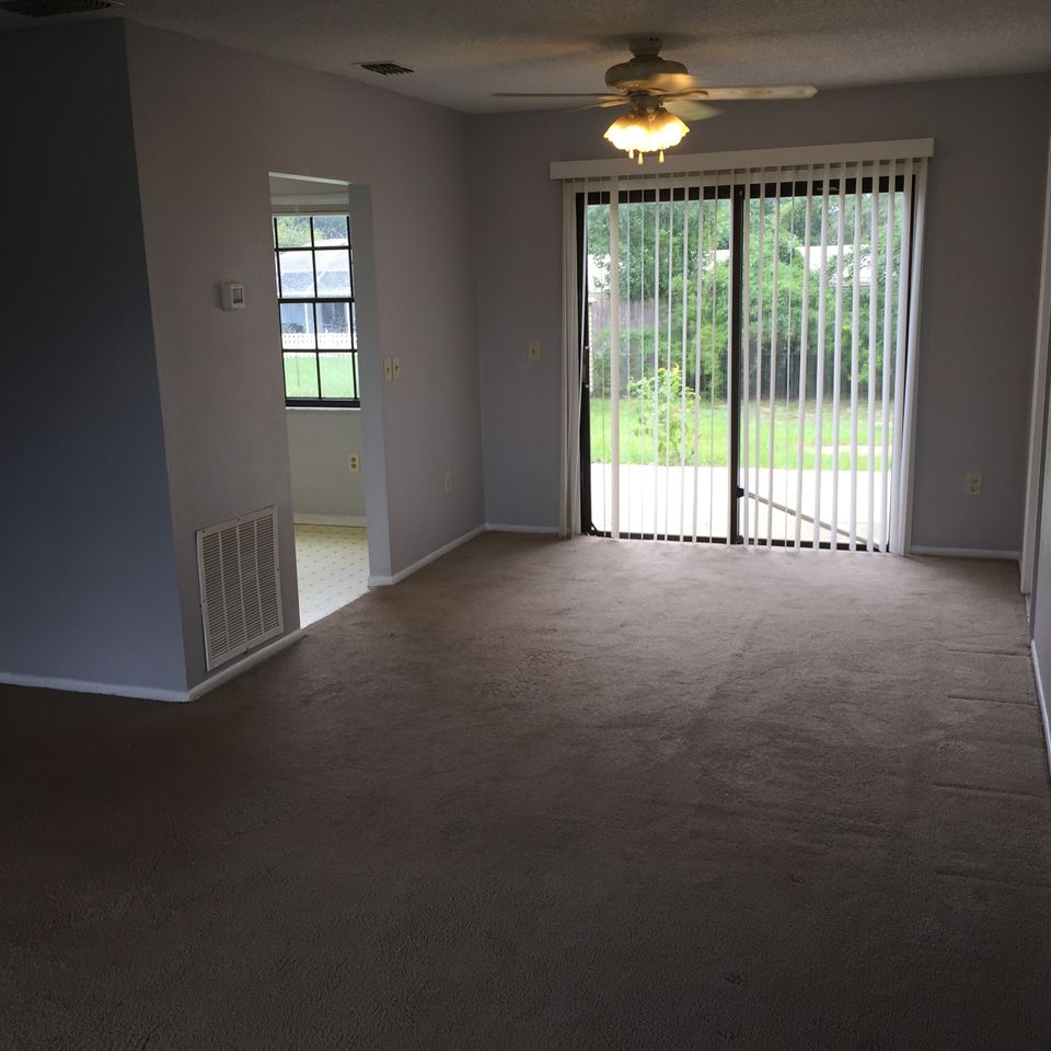 63 hickory dining
