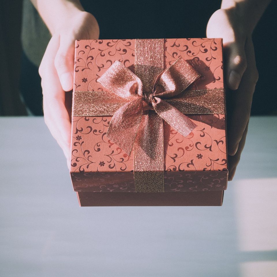 Gift gb5a2fecd4 1920