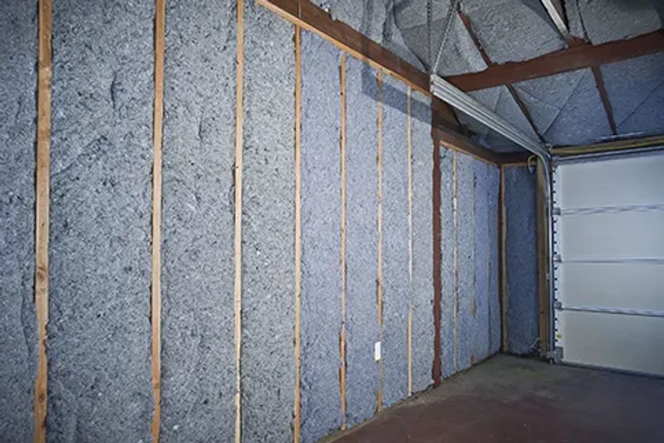 Commercial insulation 483 by 322 8