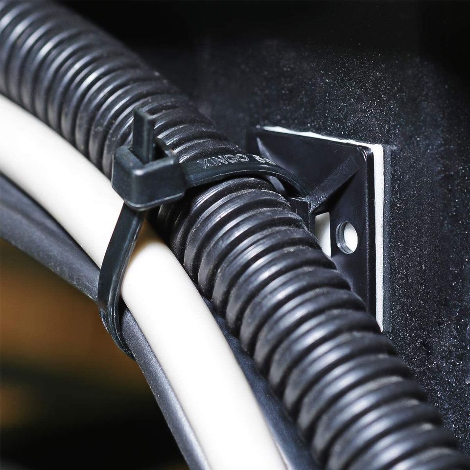 Cable ties  fasteners