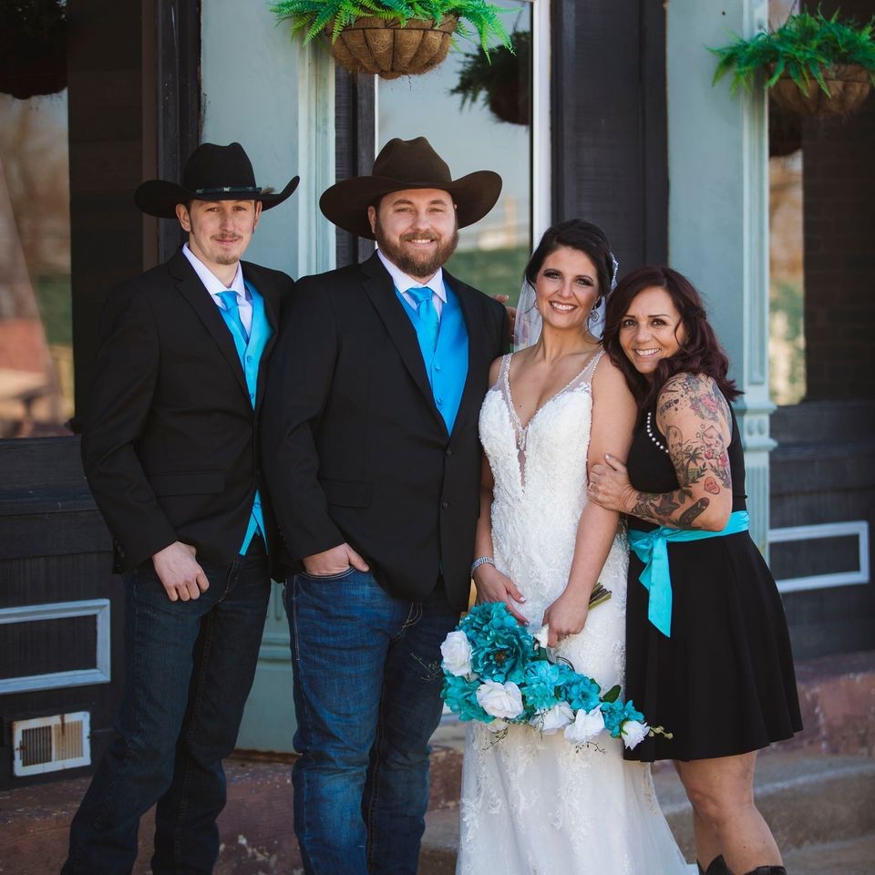 cowboy wedding at the coleman vault