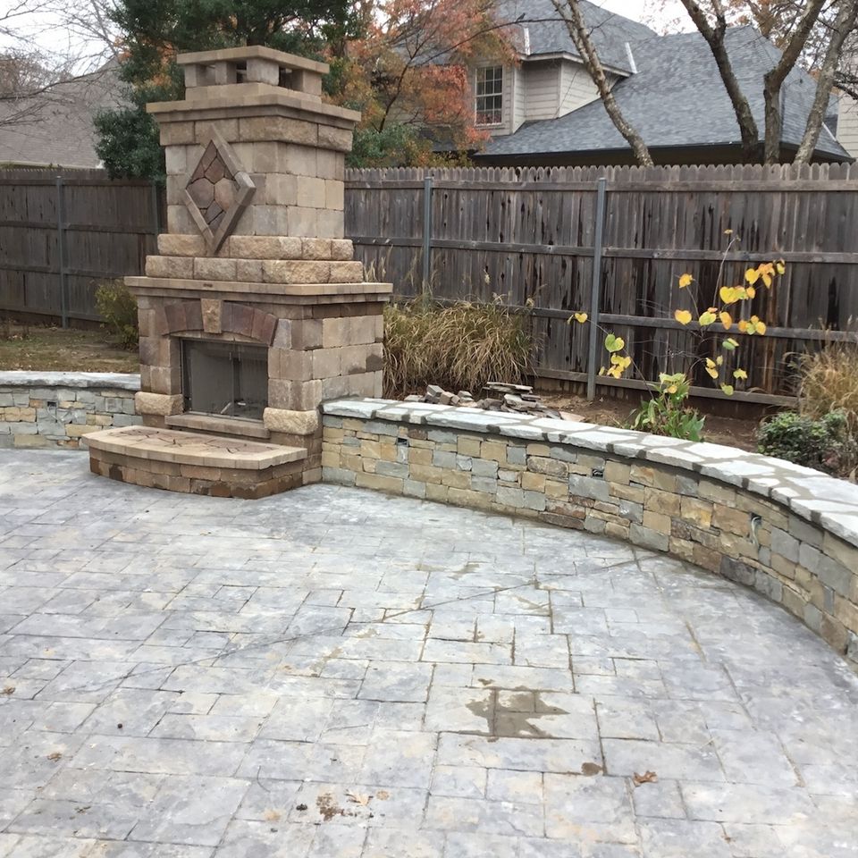 Select outdoor solutions  tulsa oklahoma  outdoor living fire pits fireplaces  residential masonry seat wall fireplace contractor builder construction company  photo nov 20  2 14 36 pm