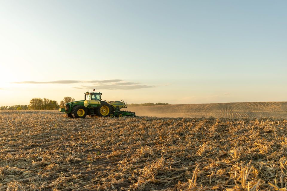 Deere vertical fold   16 row 1