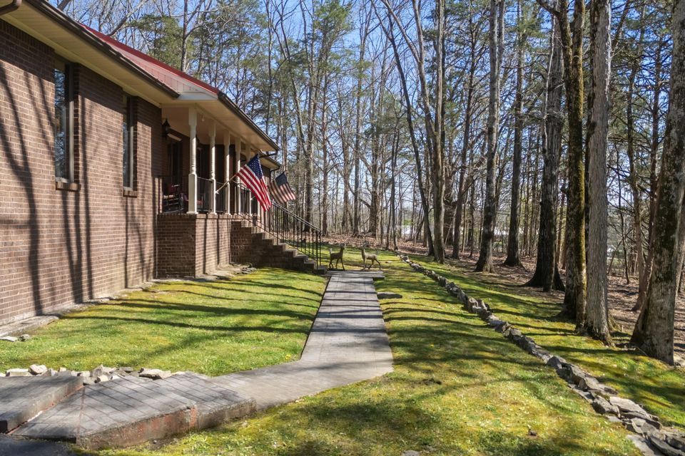 11 web or mls 2501 huntsville hwy clear lens real estate photography 8