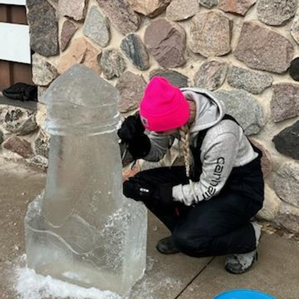 Ice carving 2024 74