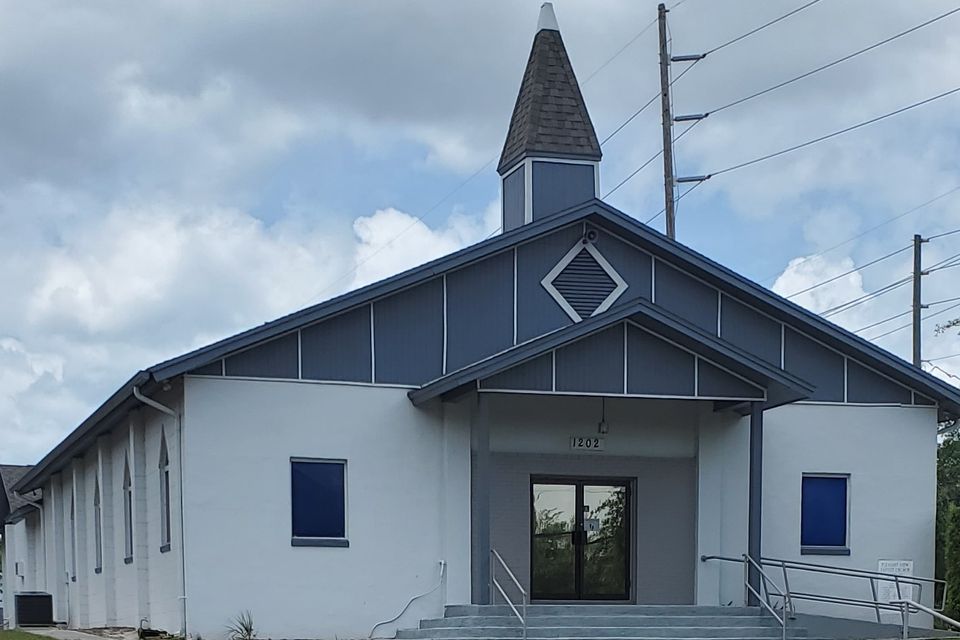 The church bldg