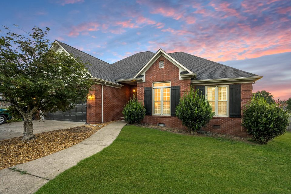 16 web or mls 100 country club dr clear lens real estate photography 16