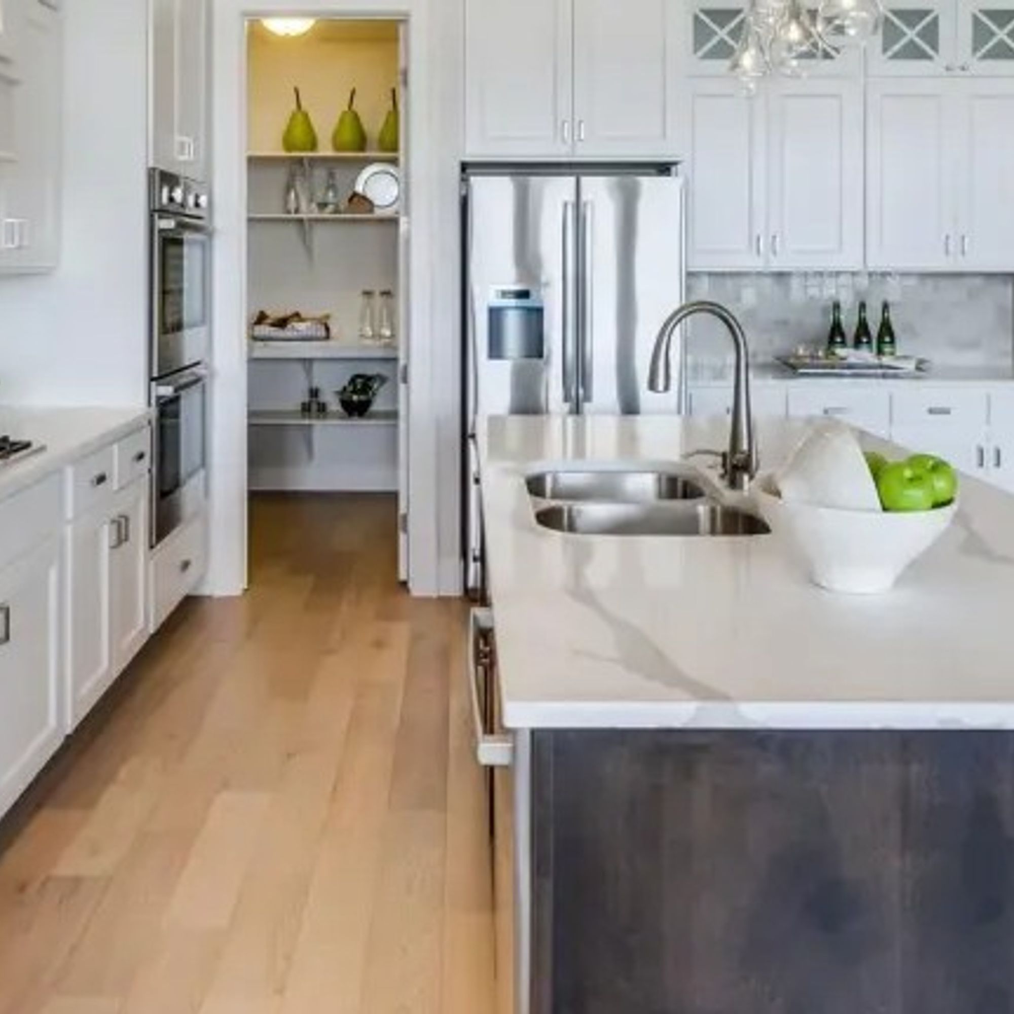 Contemporary Transitional Kitchen Kitchen Remodel by Treasure Valley Granite, Inc. project photo