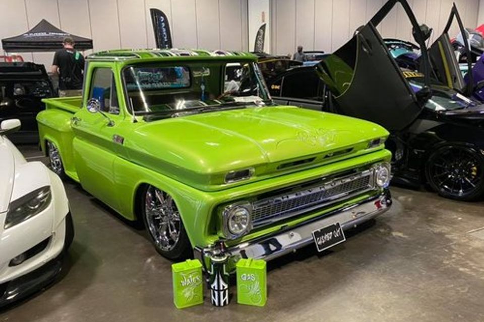 Custom auto clinic truck1
