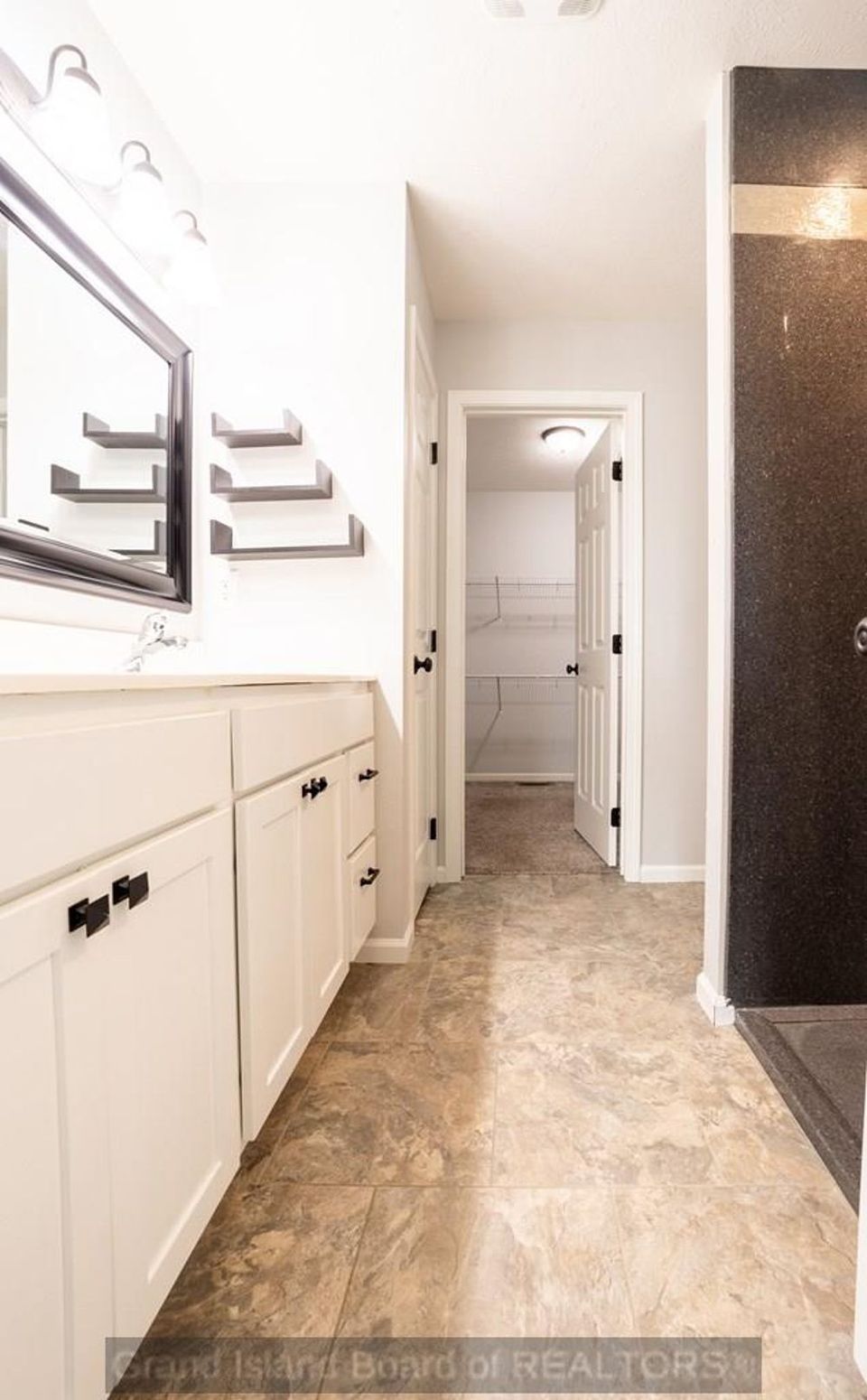 2104 ebony lane grand island b 6