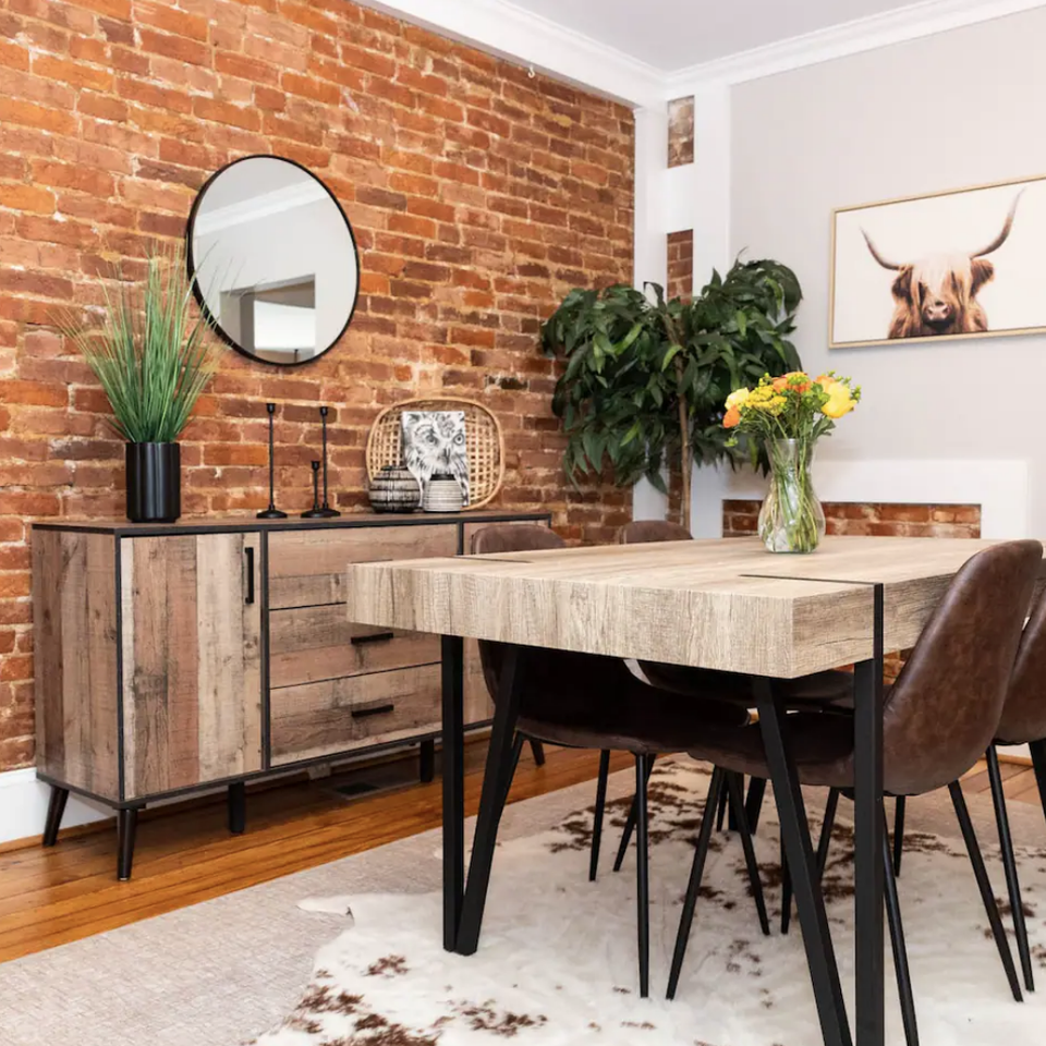Oasis south on market airbnb dining room