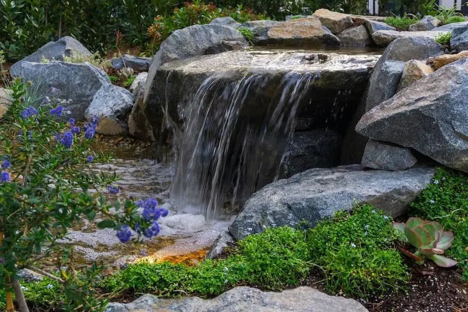 Waterfeatures2