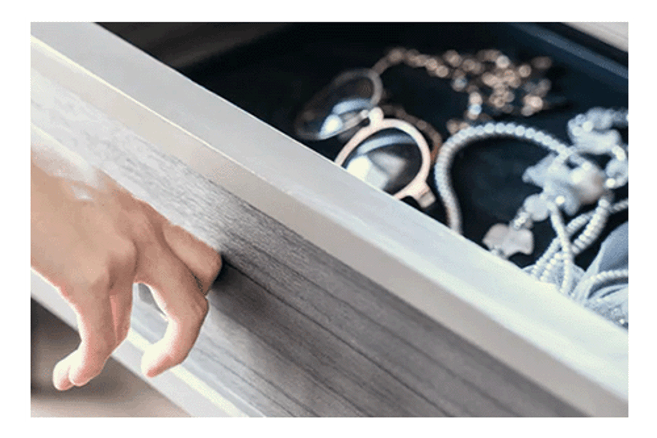 Jewelry drawer