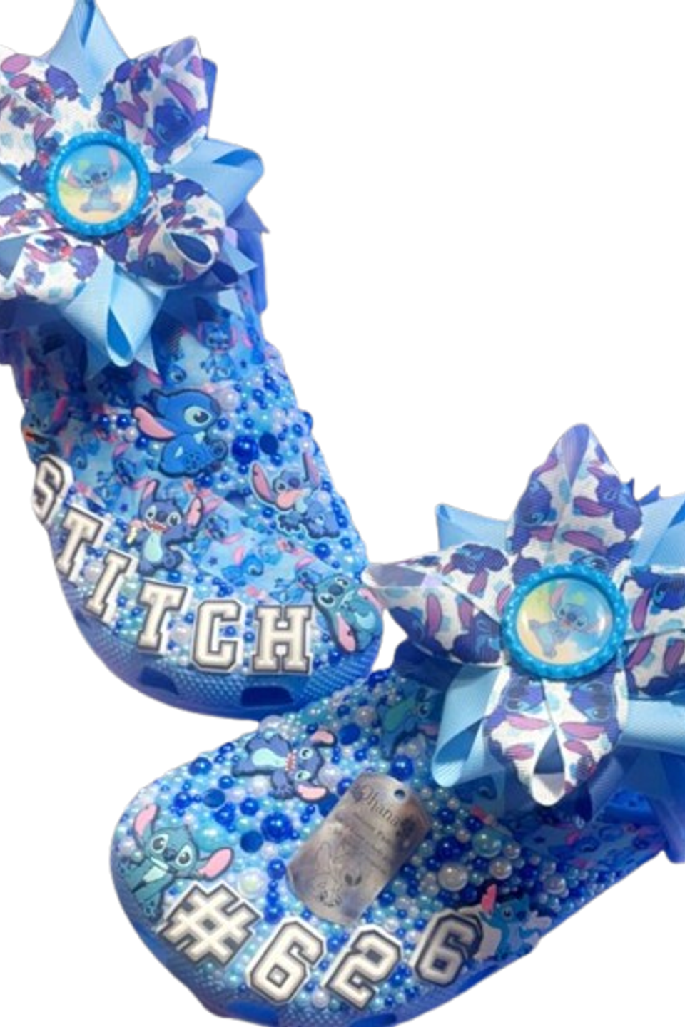 Bluekidsstitchcrocs removebg preview (1)