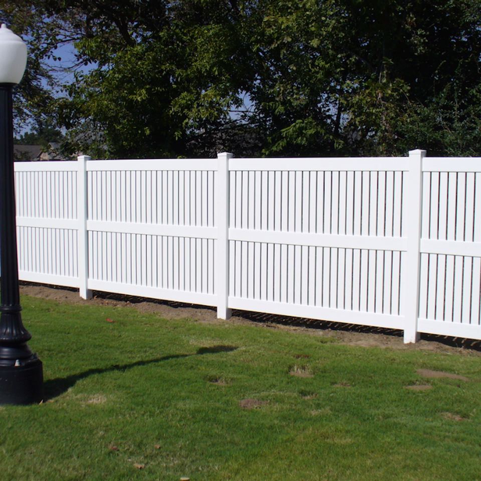 Midland vinyl fence   deck company   tulsa and coweta  oklahoma   vinyl metal wood fence sales and installation   semi privacy   vinyl white semi private fence  tall20170609 5047 dh9i3x