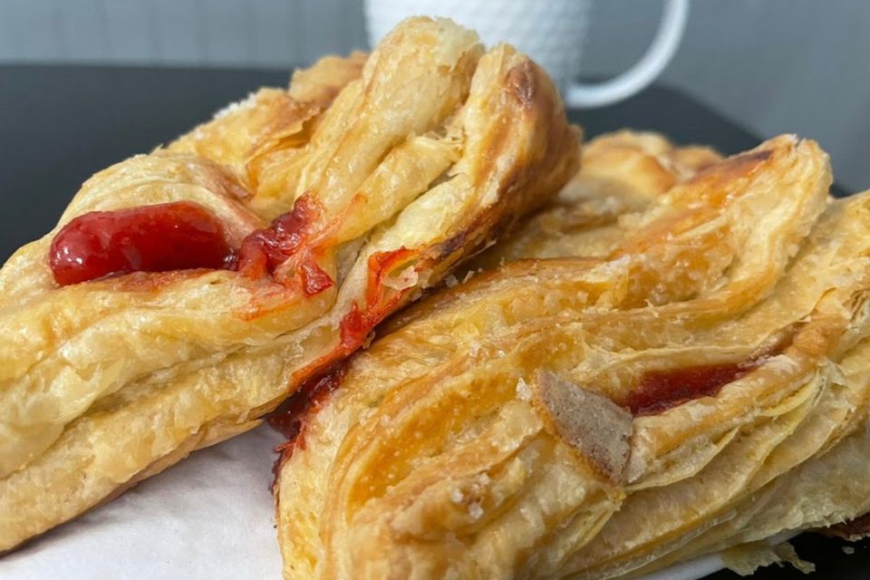 Guava   cheese pastry