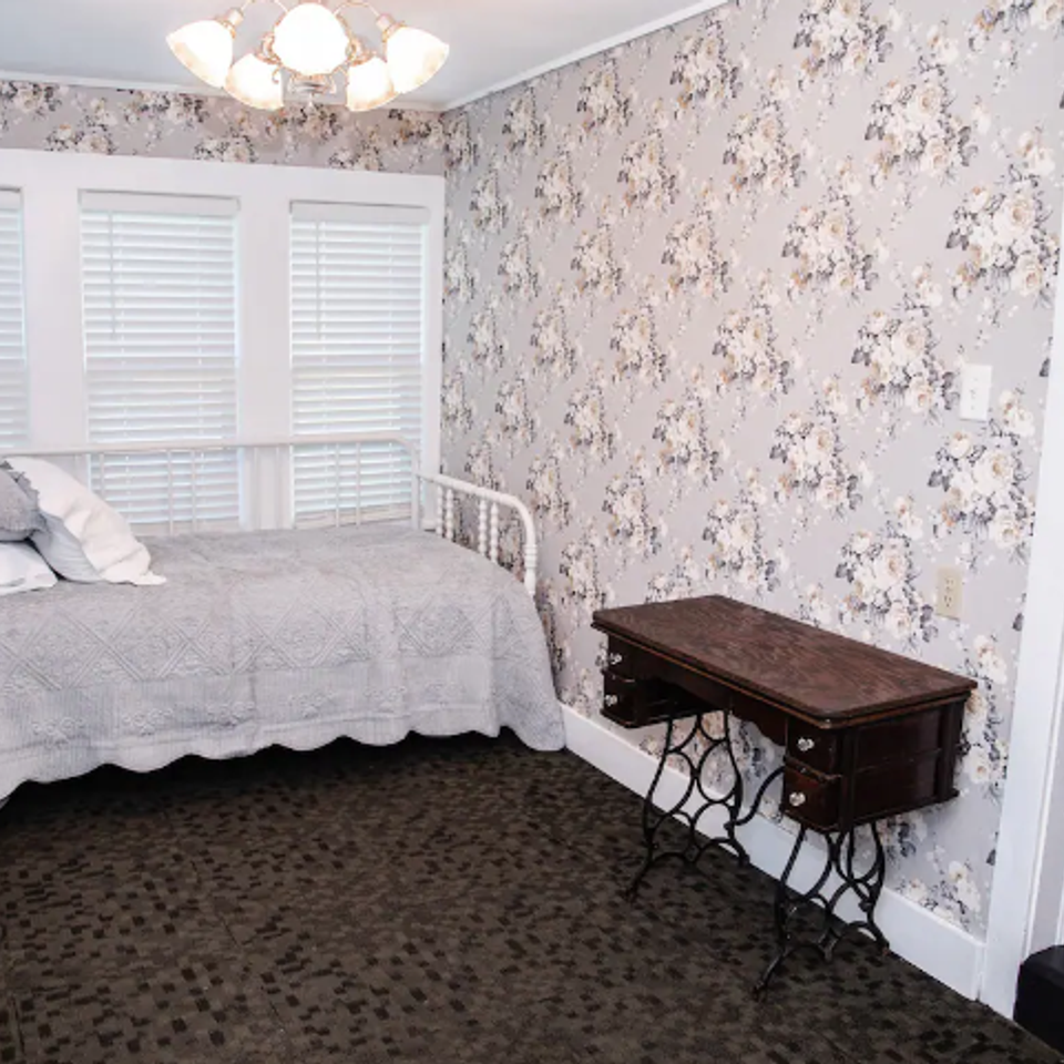 Bedroom 2 grannys house