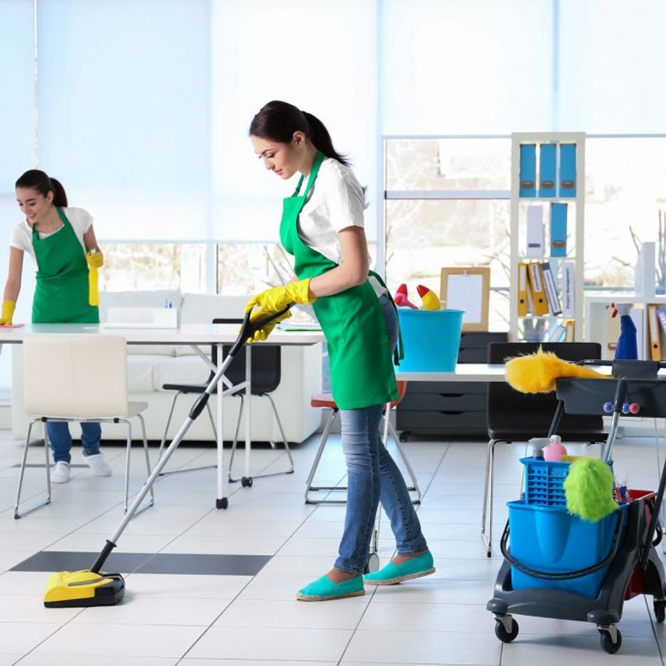Commercial cleaners cleaning office floors 1 1024x683