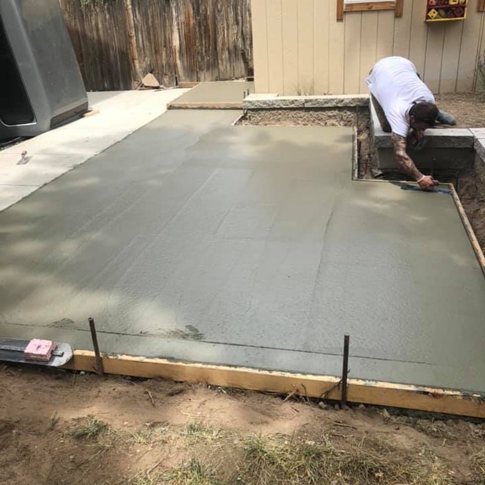 Hot tub pad extension