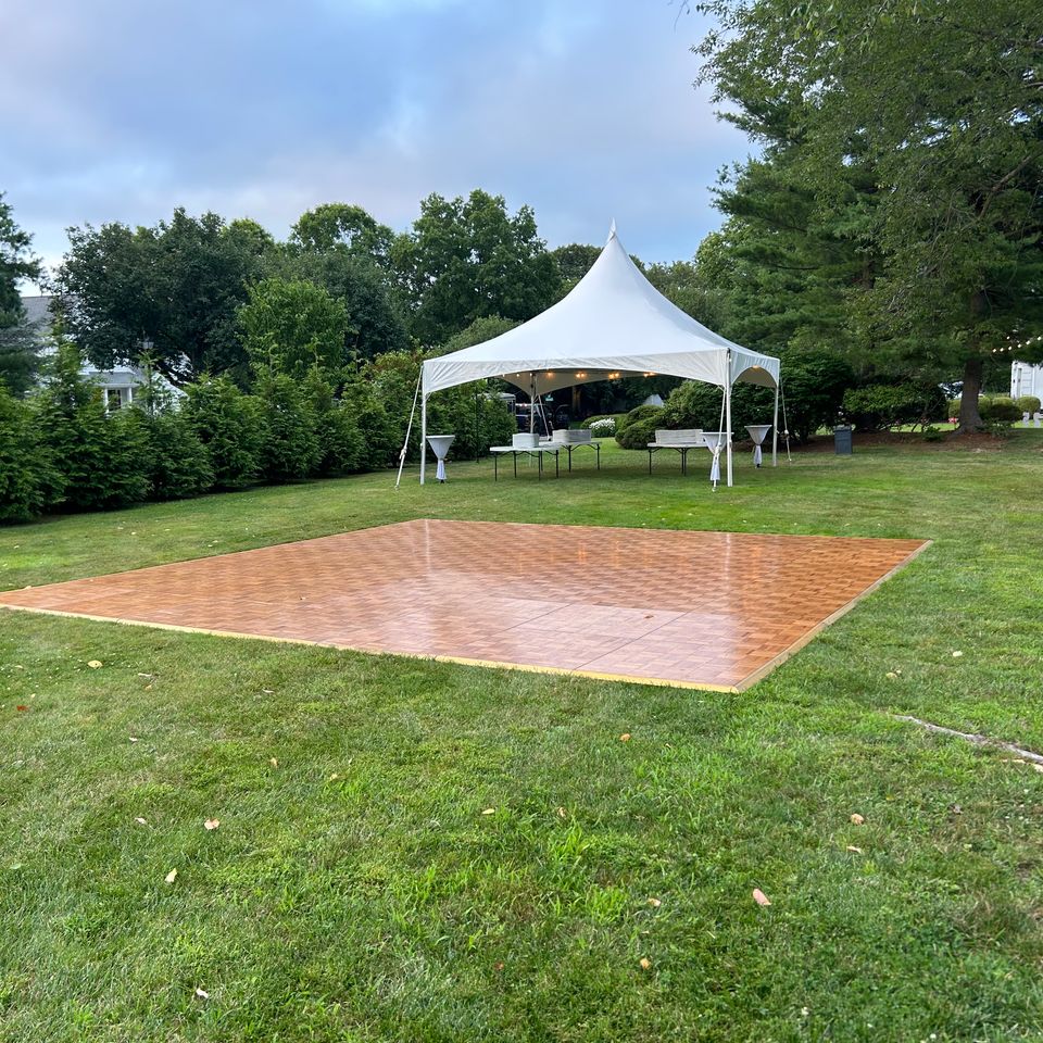21 x 21 dance floor