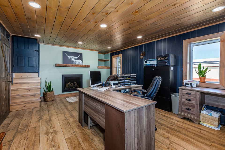 Roger martin   office (1)
