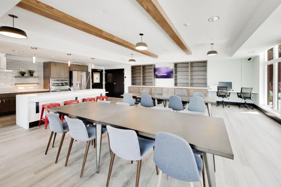 Brush hill apartments (5)