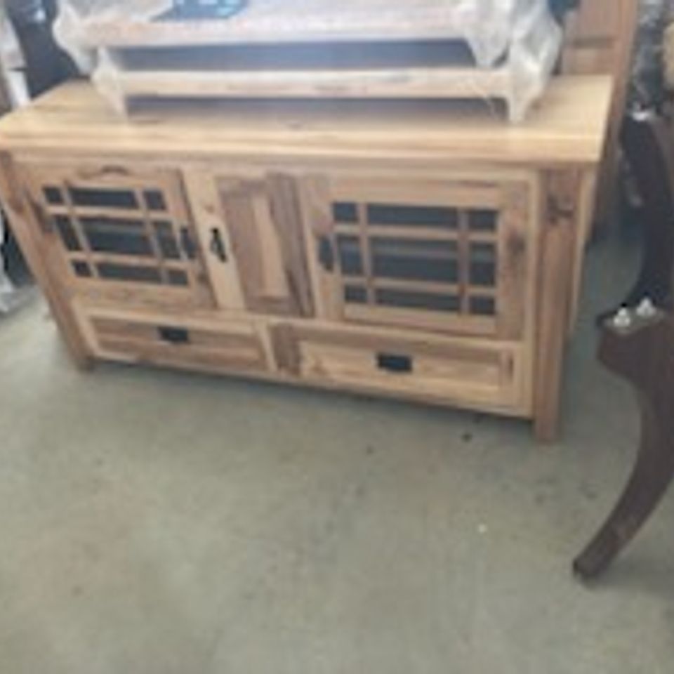Add living room chair 17
