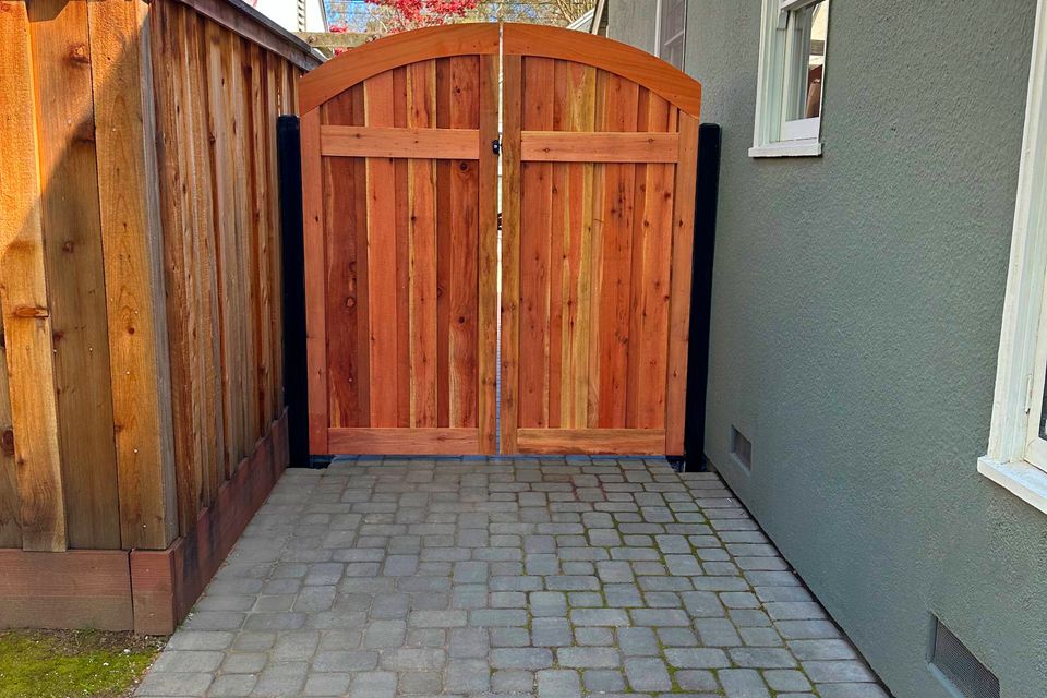 Wood gate installation sacramento 