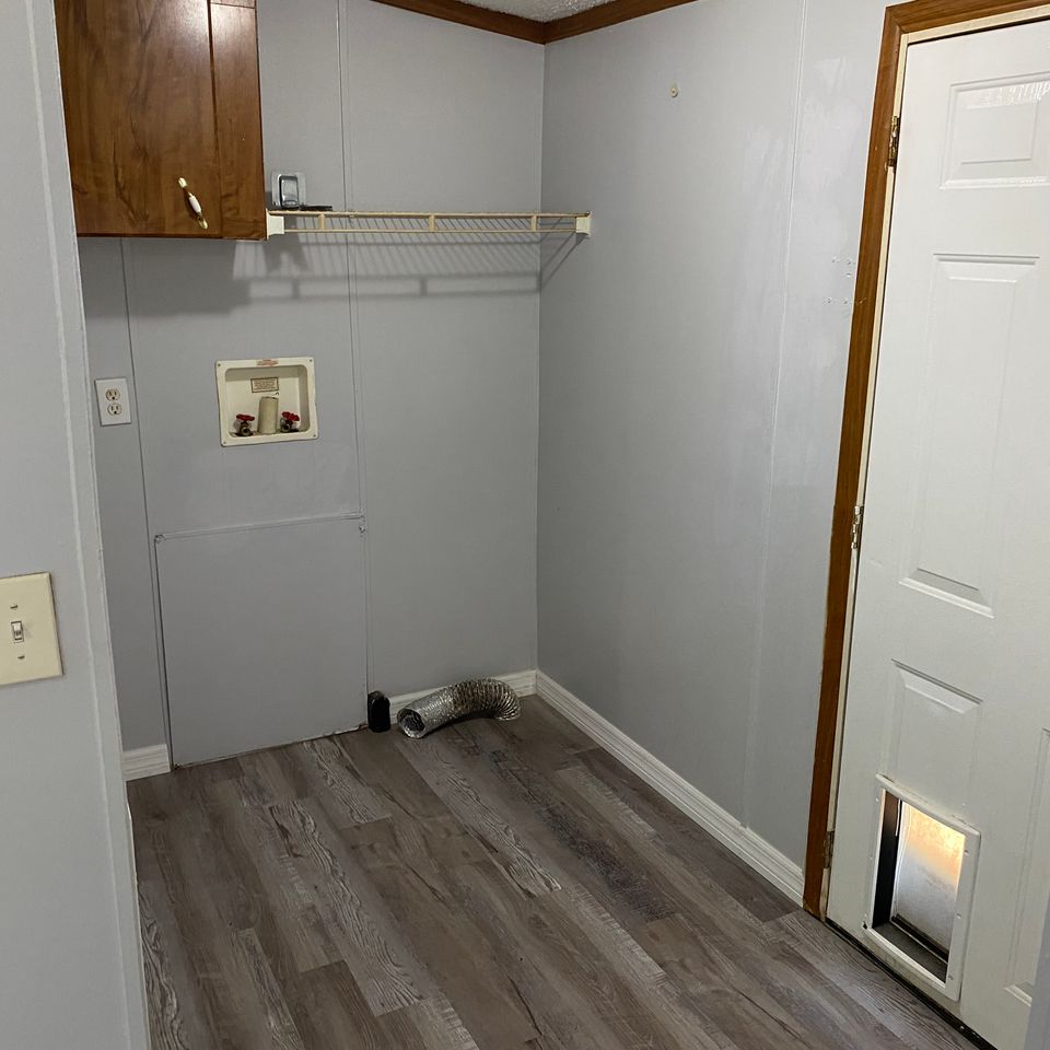 1375 utility room