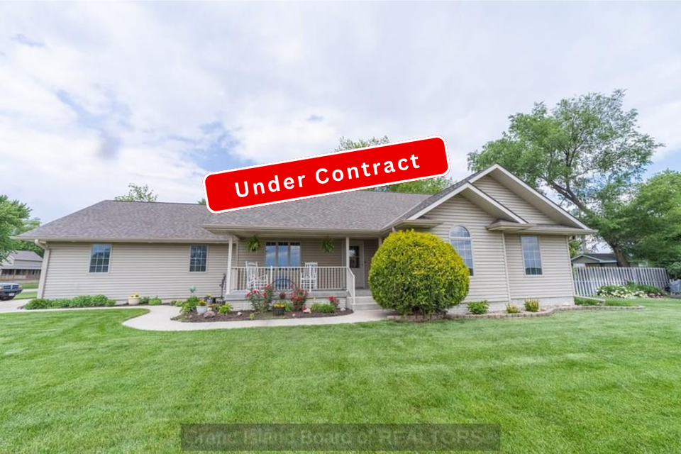 817 esther st fullerton ne a 1 under contract