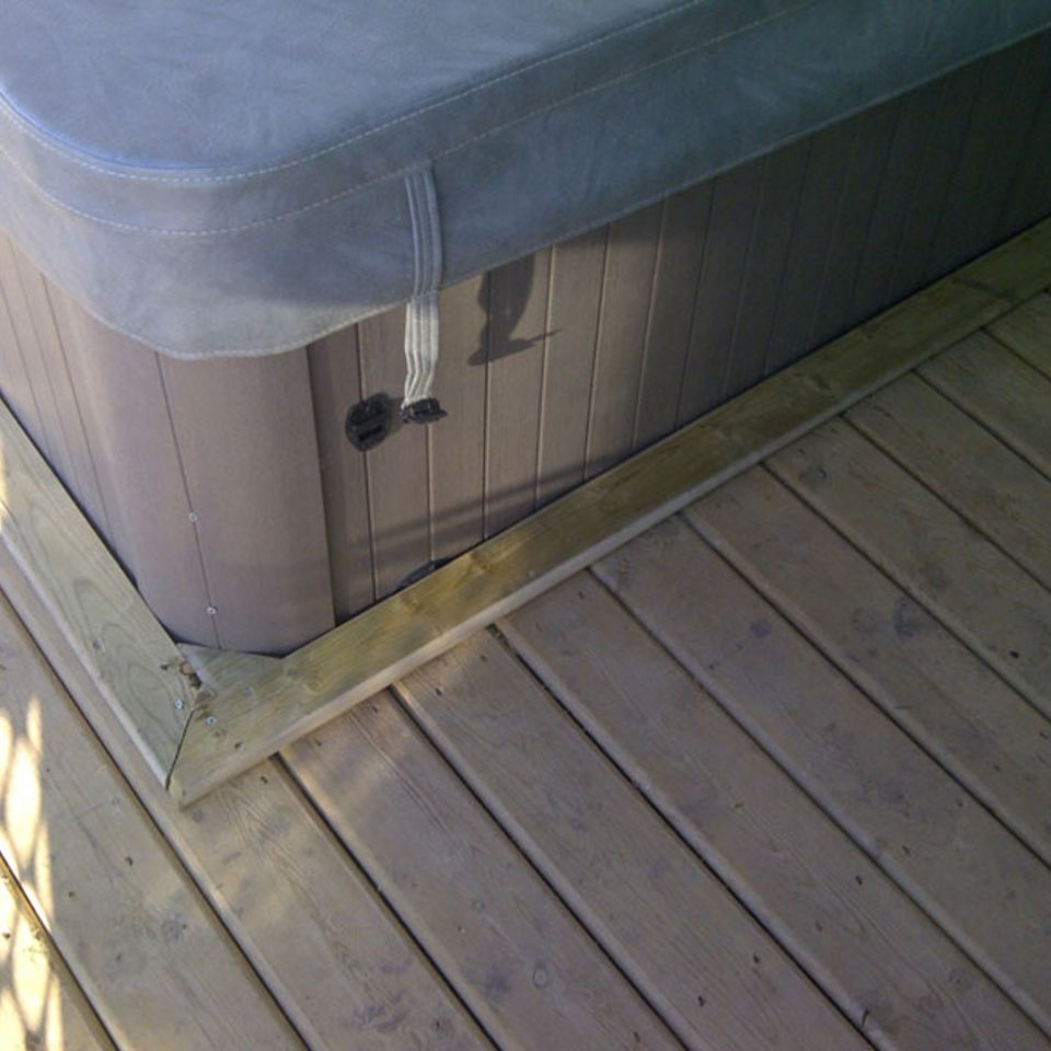 Fix a deck photos02220130919 29828 zz4ptq 0