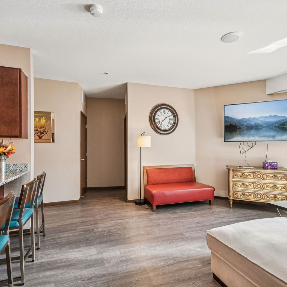 4 web or mls old hudson rd unit 106 004