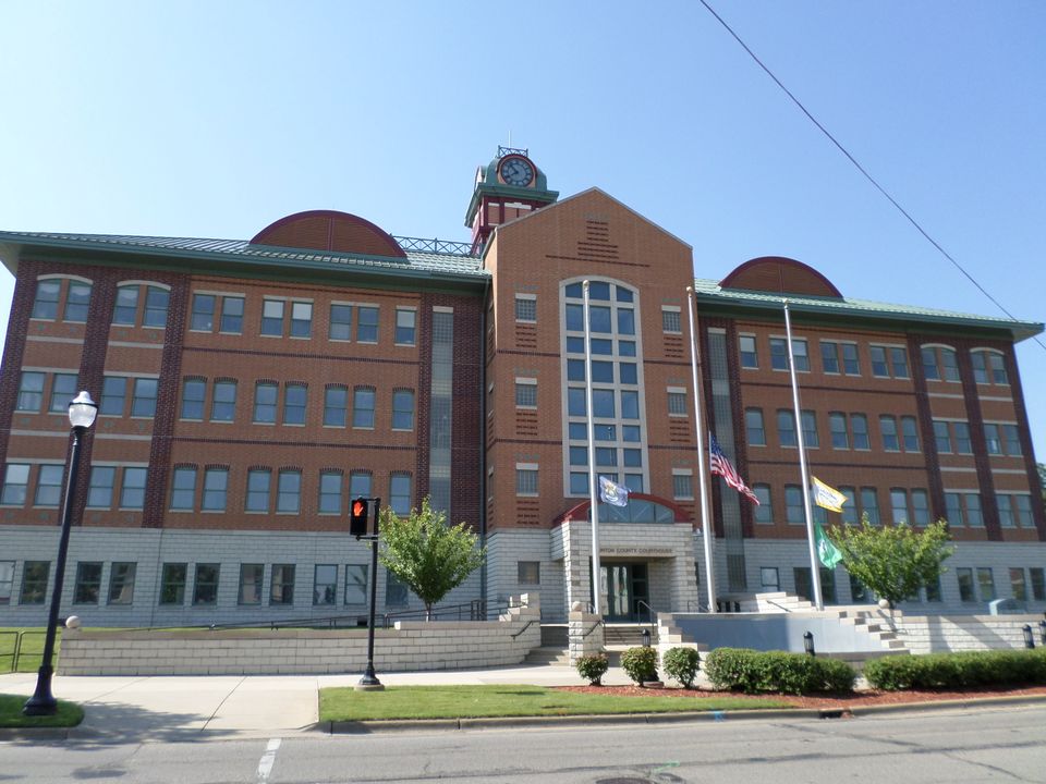 Clinton county mi courthouse