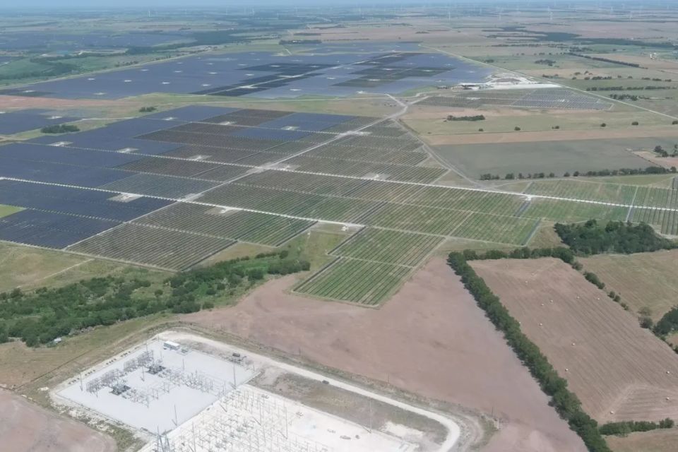 Avangrid texas solar