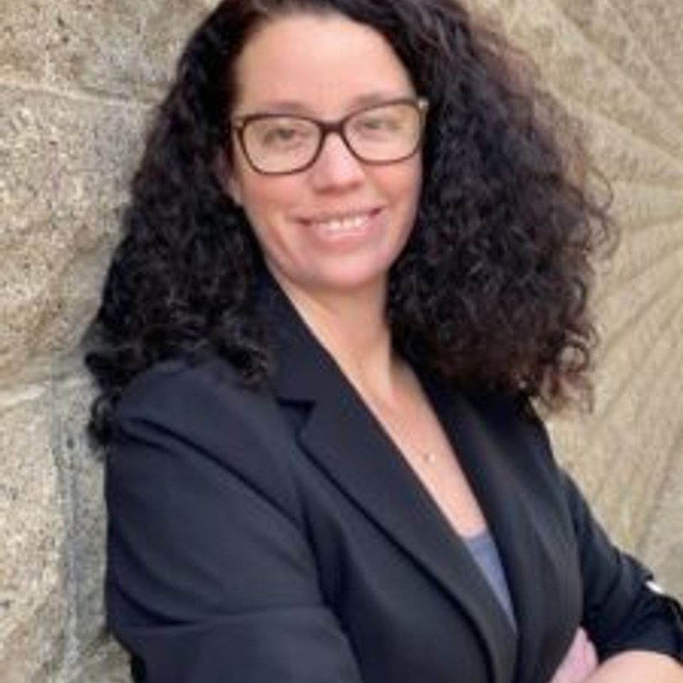 Lisa miller headshot 225x300