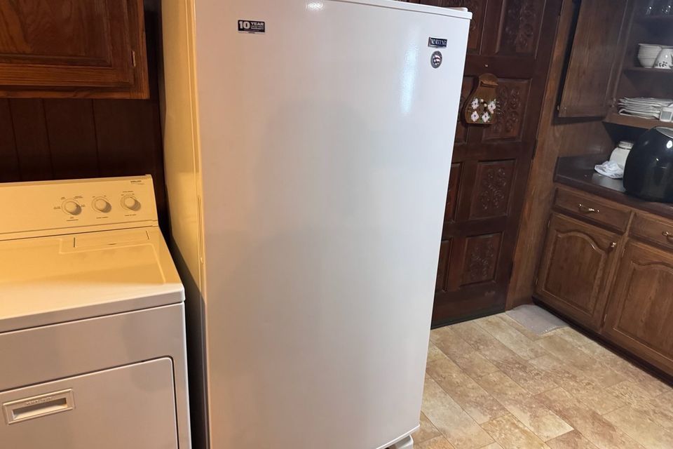 Hilldale freezer