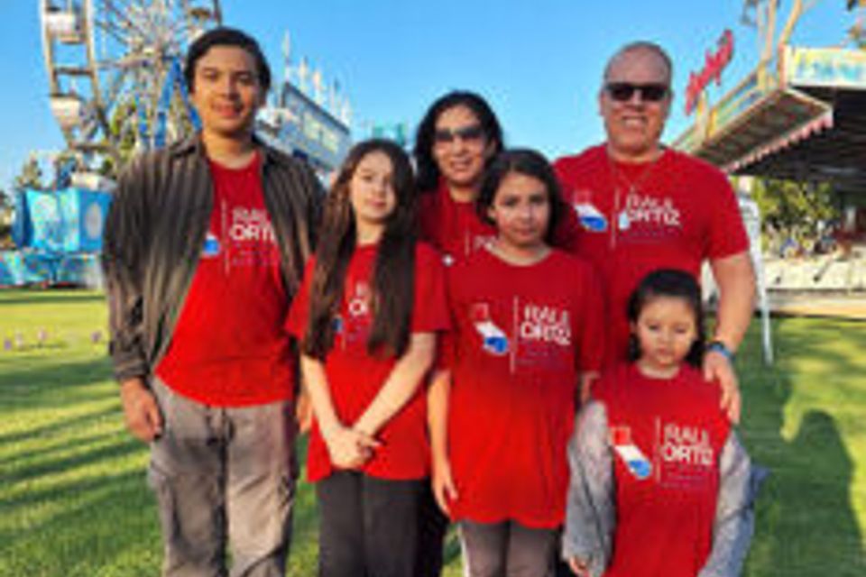 Raul family memorial day 231x300