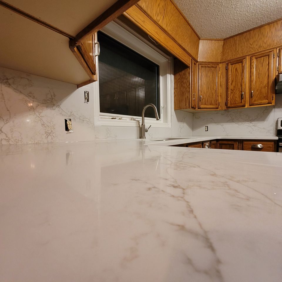 Stone countertop in the kitchen
